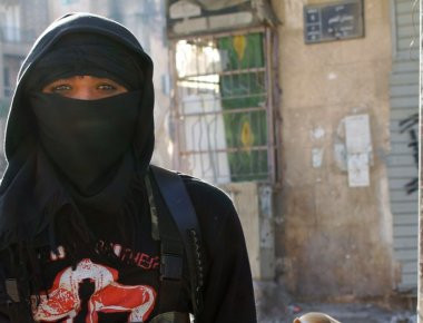 Μέσω Ελλάδας επιχείρησε να ταξιδέψει μια Ελβετή για να μπει στον ISIS - Συνελήφθη στη Ζυρίχη